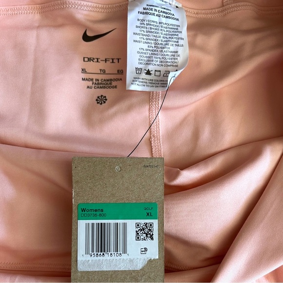 Nike Women's Spring Club Skirt in bleached coral blush - Picture 5 of 8